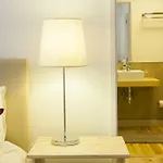 ALTIDO Cosy 1-bed flat with workspace in Santa Catarina, moments from Luís de Camões Sq