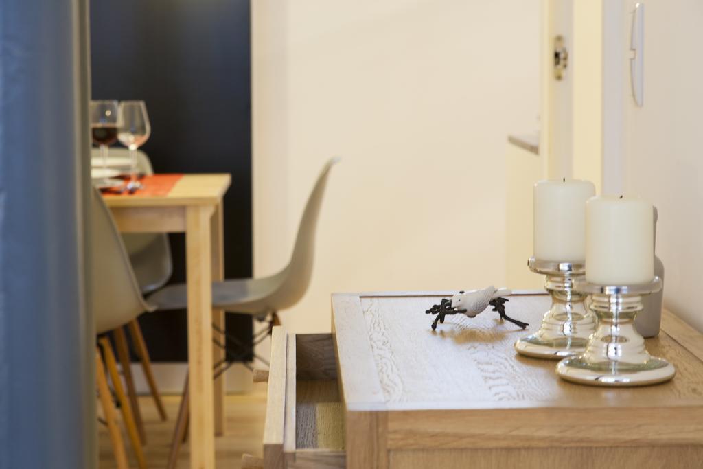 Altido Cosy 1-bed Flat With Workspace In Santa Catarina, Moments From Luís De Camões Sq Apartamento